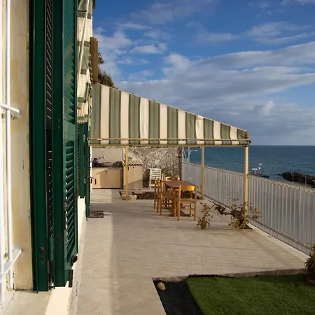 Apartment Perfect Wave A 10 M Dal Mare Sanremo